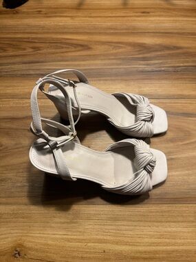 Tommy Hilfiger Cream Knotted Strap Block Heel Sandals